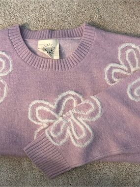 Fantastic Fawn Lavender Crewneck Sweater with White Floral Detail